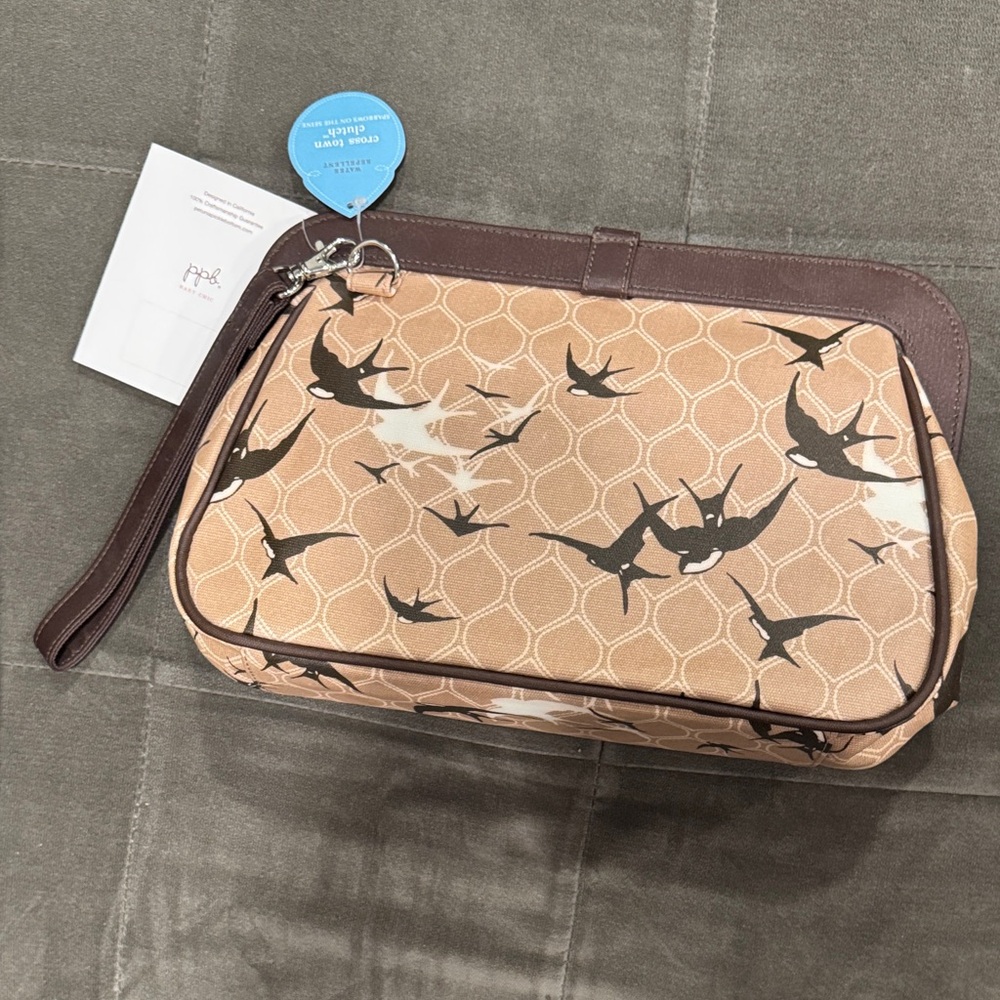 Petunia Pickle Bottom Cross Town Clutch - Picture 5 of 7